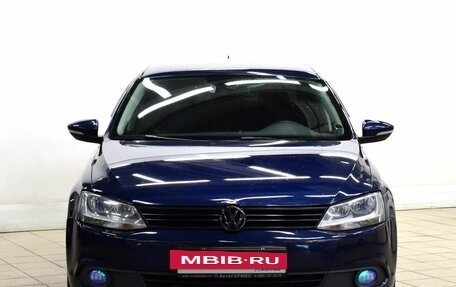 Volkswagen Jetta VI, 2011 год, 860 000 рублей, 2 фотография