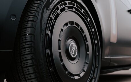 Land Rover Range Rover IV рестайлинг, 2023 год, 36 990 000 рублей, 9 фотография