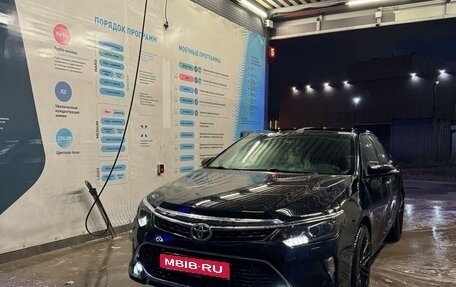 Toyota Camry, 2017 год, 2 600 000 рублей, 2 фотография