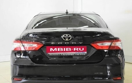 Toyota Camry, 2018 год, 2 051 000 рублей, 3 фотография