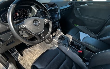 Volkswagen Tiguan II, 2018 год, 2 181 000 рублей, 5 фотография