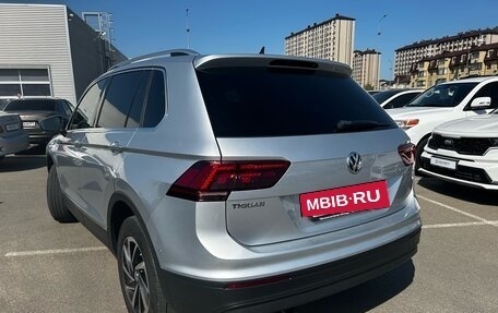Volkswagen Tiguan II, 2018 год, 2 181 000 рублей, 3 фотография