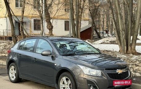 Chevrolet Cruze II, 2013 год, 975 000 рублей, 3 фотография