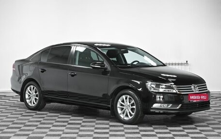 Volkswagen Passat B7, 2011 год, 999 000 рублей, 1 фотография