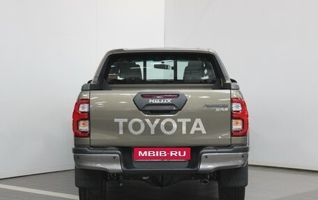 Toyota Hilux VIII, 2023 год, 6 999 000 рублей, 6 фотография