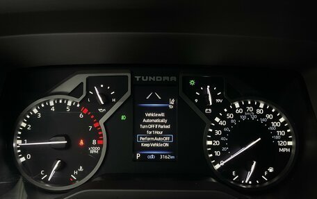 Toyota Tundra, 2022 год, 8 250 000 рублей, 10 фотография
