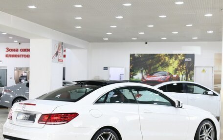 Mercedes-Benz E-Класс, 2015 год, 1 849 000 рублей, 2 фотография