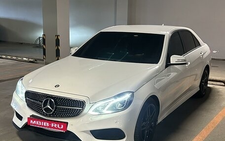 Mercedes-Benz E-Класс, 2013 год, 2 100 000 рублей, 3 фотография
