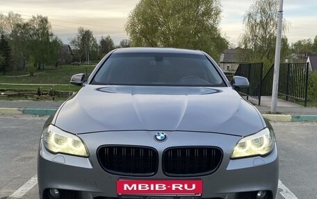 BMW 5 серия, 2012 год, 2 350 000 рублей, 3 фотография