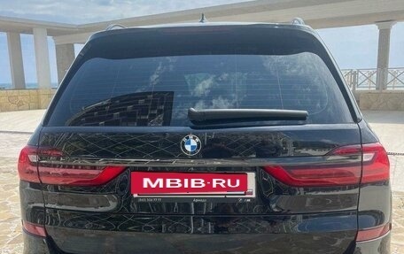 BMW X7, 2021 год, 11 000 000 рублей, 2 фотография