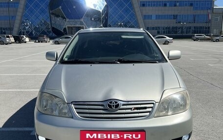 Toyota Corolla, 2004 год, 615 000 рублей, 2 фотография