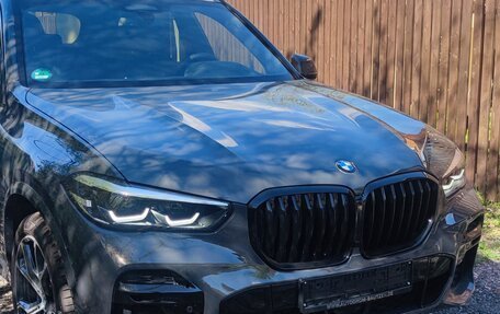 BMW X5, 2022 год, 13 600 000 рублей, 2 фотография