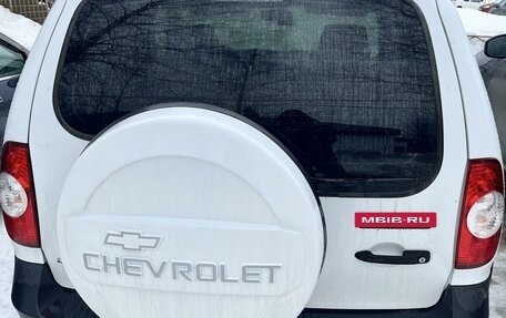 Chevrolet Niva I рестайлинг, 2018 год, 650 000 рублей, 3 фотография