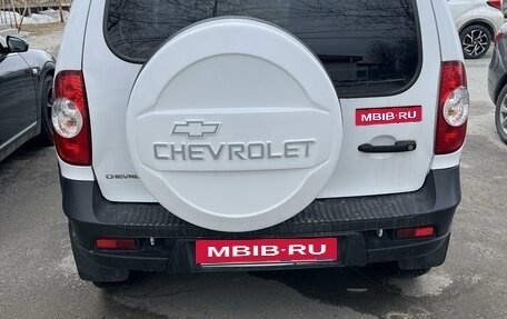 Chevrolet Niva I рестайлинг, 2018 год, 650 000 рублей, 2 фотография