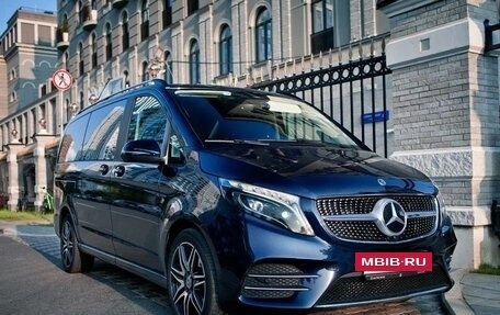 Mercedes-Benz V-Класс, 2021 год, 14 000 000 рублей, 3 фотография