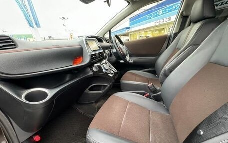 Toyota Sienta II, 2019 год, 1 399 100 рублей, 17 фотография
