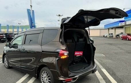 Toyota Sienta II, 2019 год, 1 399 100 рублей, 8 фотография