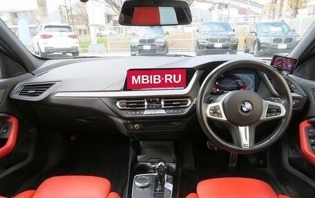 BMW 1 серия, 2019 год, 1 748 000 рублей, 9 фотография