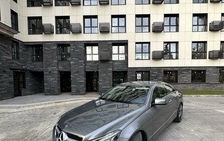 Mercedes-Benz E-Класс, 2014 год, 3 290 000 рублей, 5 фотография