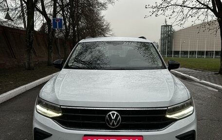 Volkswagen Tiguan II, 2020 год, 2 630 000 рублей, 7 фотография