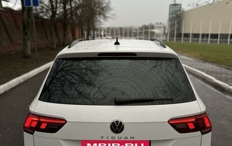 Volkswagen Tiguan II, 2020 год, 2 630 000 рублей, 19 фотография