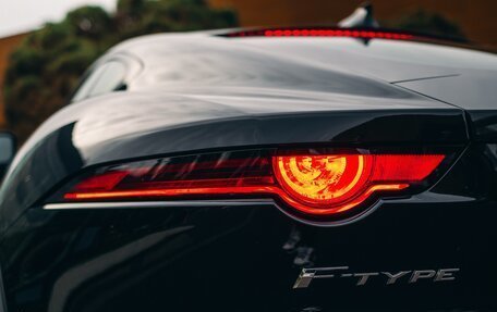 Jaguar F-Type I рестайлинг 2, 2019 год, 4 900 000 рублей, 12 фотография
