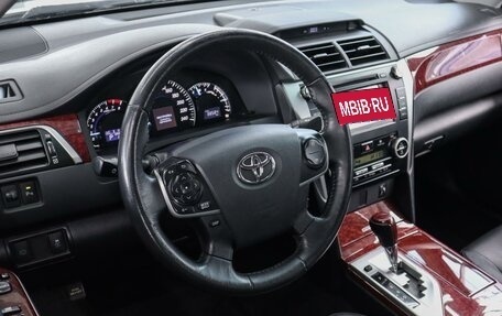 Toyota Camry, 2014 год, 1 949 000 рублей, 13 фотография