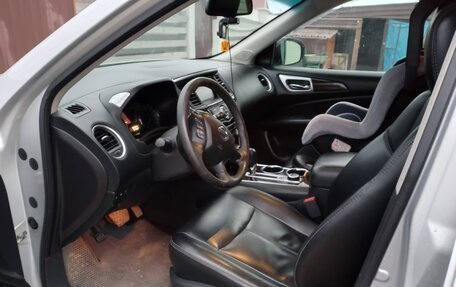 Nissan Pathfinder, 2015 год, 2 200 000 рублей, 6 фотография