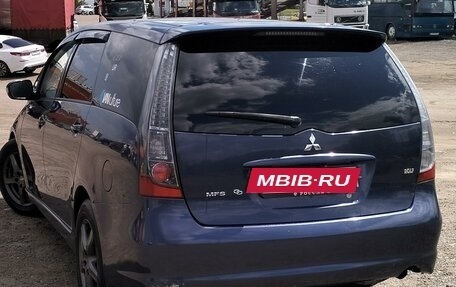 Mitsubishi Grandis, 2004 год, 550 000 рублей, 6 фотография