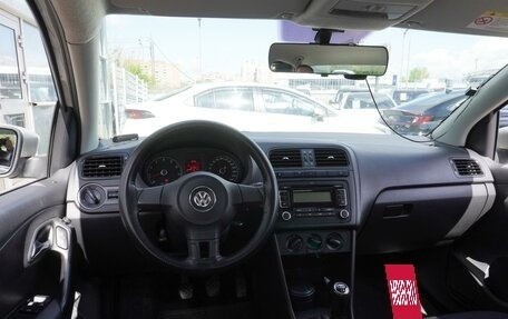 Volkswagen Polo VI (EU Market), 2011 год, 750 000 рублей, 6 фотография