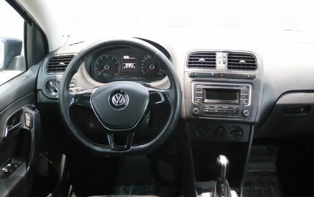 Volkswagen Polo VI (EU Market), 2015 год, 999 000 рублей, 17 фотография