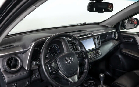 Toyota RAV4, 2017 год, 3 087 000 рублей, 17 фотография