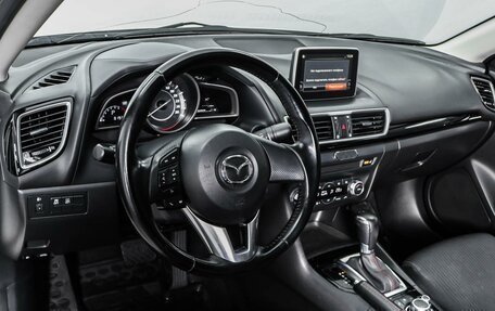 Mazda 3, 2014 год, 1 690 000 рублей, 13 фотография