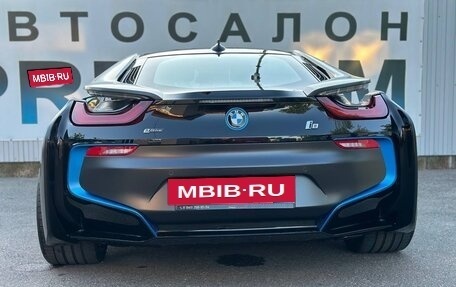 BMW i8 I рестайлинг, 2017 год, 12 500 000 рублей, 4 фотография