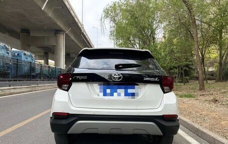 Toyota Yaris XP150 рестайлинг, 2021 год, 1 290 000 рублей, 5 фотография