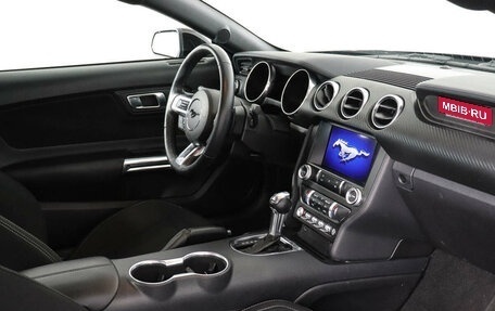 Ford Mustang VI рестайлинг, 2021 год, 3 700 000 рублей, 8 фотография
