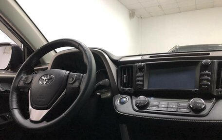 Toyota RAV4, 2019 год, 3 000 000 рублей, 5 фотография
