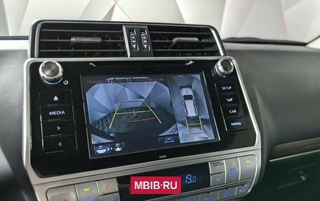 Toyota Land Cruiser Prado 150 рестайлинг 2, 2017 год, 5 055 000 рублей, 20 фотография
