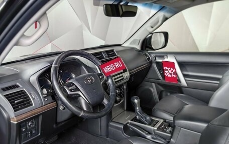 Toyota Land Cruiser Prado 150 рестайлинг 2, 2017 год, 5 055 000 рублей, 18 фотография
