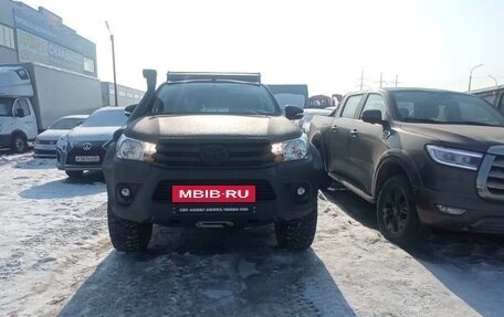 Toyota Hilux VIII, 2015 год, 3 100 000 рублей, 3 фотография