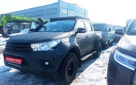 Toyota Hilux VIII, 2015 год, 3 100 000 рублей, 2 фотография