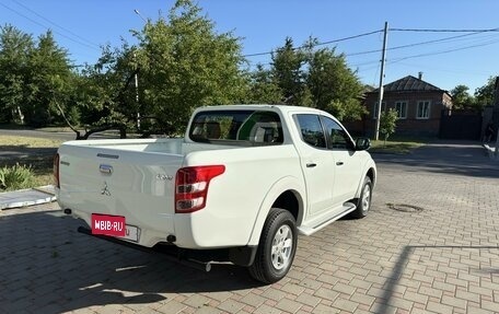 Mitsubishi L200 IV рестайлинг, 2017 год, 2 490 000 рублей, 4 фотография
