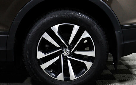 Volkswagen Tiguan II, 2020 год, 3 187 000 рублей, 14 фотография