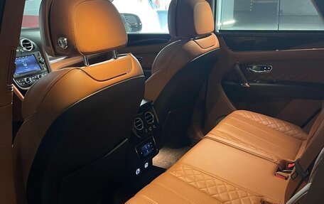 Bentley Bentayga I, 2016 год, 12 750 000 рублей, 9 фотография