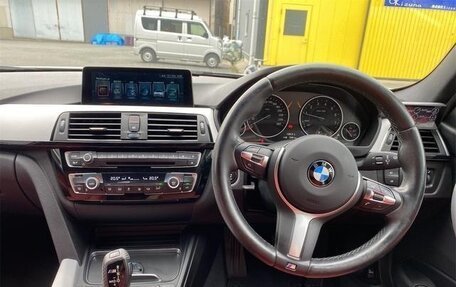 BMW 3 серия, 2018 год, 1 681 000 рублей, 11 фотография