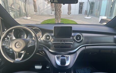 Mercedes-Benz V-Класс, 2018 год, 5 260 000 рублей, 12 фотография