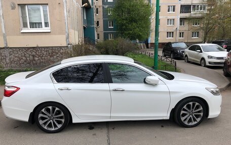 Honda Accord IX рестайлинг, 2013 год, 1 750 000 рублей, 2 фотография