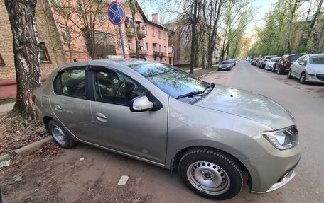 Renault Logan II, 2018 год, 1 250 000 рублей, 3 фотография