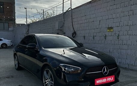Mercedes-Benz E-Класс, 2020 год, 4 900 000 рублей, 3 фотография