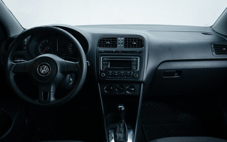 Volkswagen Polo VI (EU Market), 2013 год, 999 000 рублей, 24 фотография